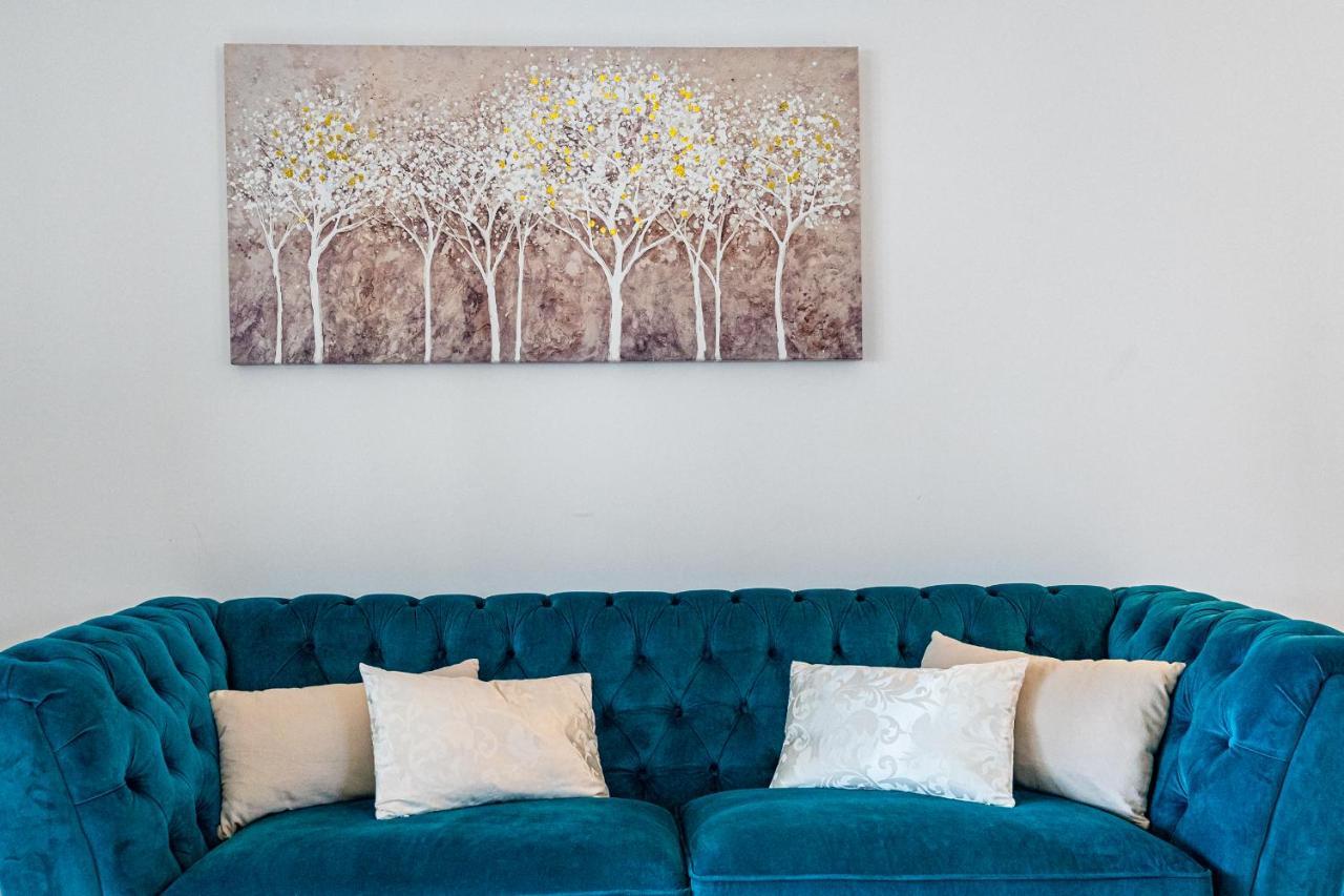 Elegant Two Bedroom Apartment Zadar Bagian luar foto